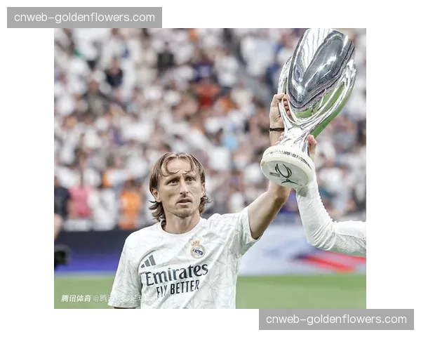 特写镜头：39岁老将莫德里奇替补登场，用关键传球拯救皇家马德里