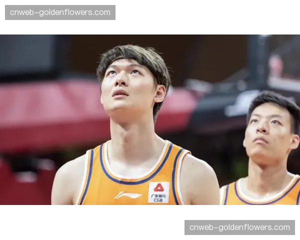 王哲林荣膺本赛季本土得分王与篮板王 王哲林荣膺本赛季本土得分王与篮板王